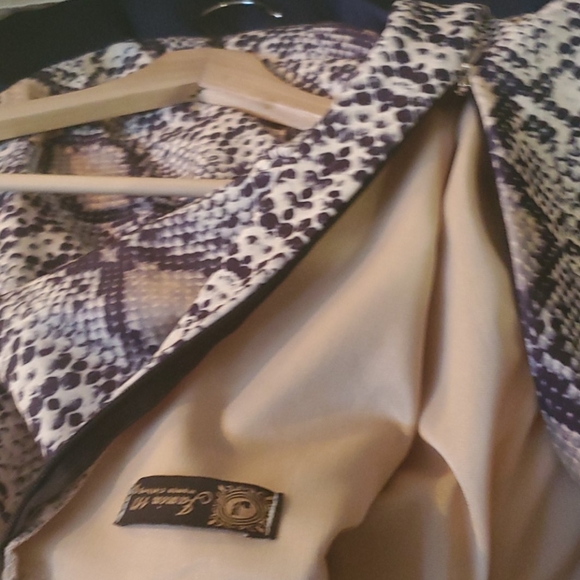 Dress - Picture 3 of 5